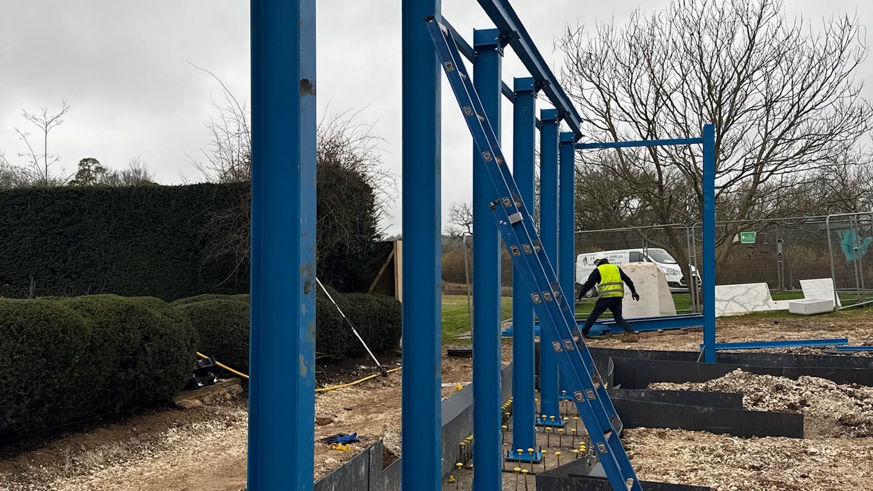 Universal columns under construction
